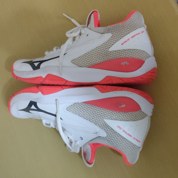 Mizuno Wave Impulse Women Tennis 7.5 - Picture 6 of 6